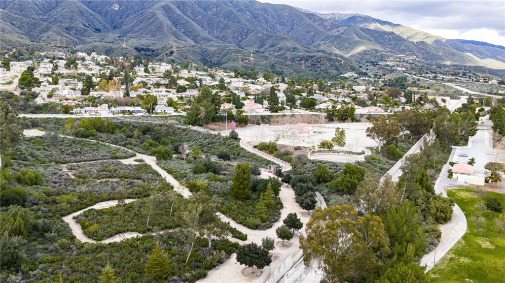 8851 Beechwood Drive