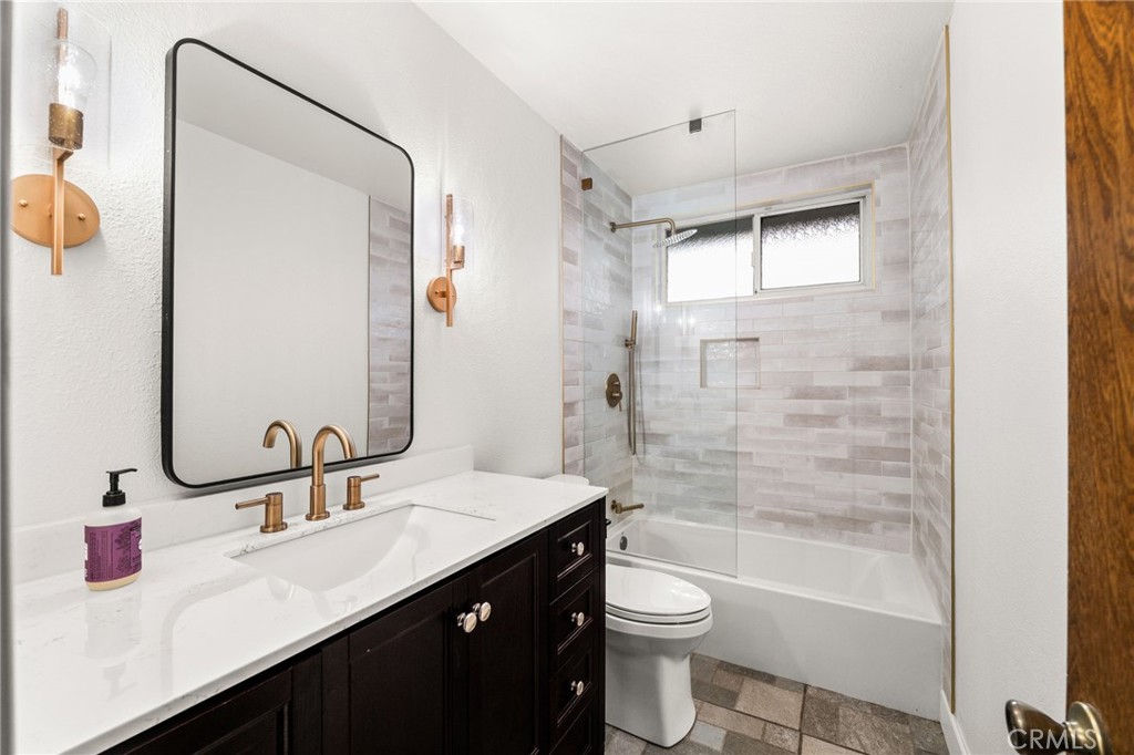 8851 Beechwood Drive