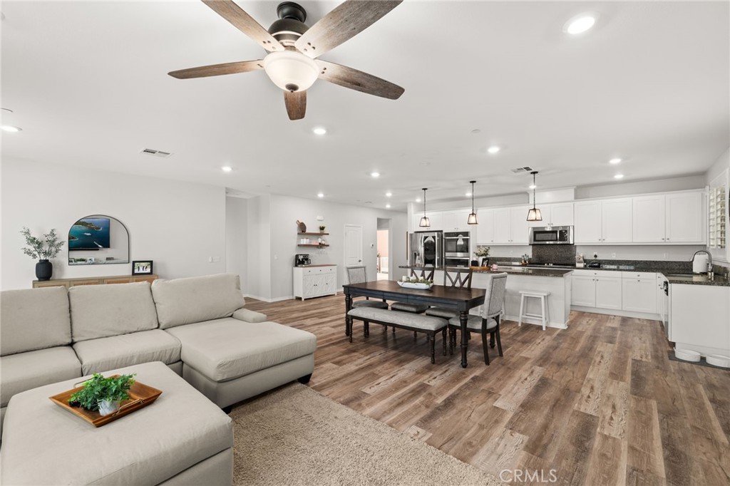 5448 La Bodega Way