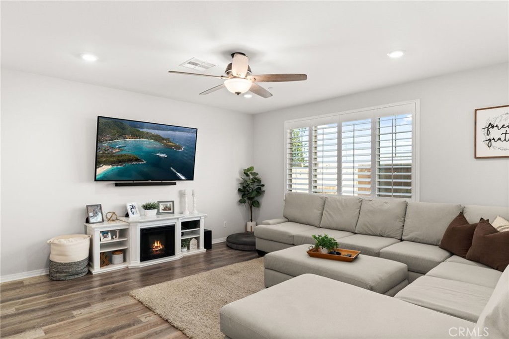 5448 La Bodega Way