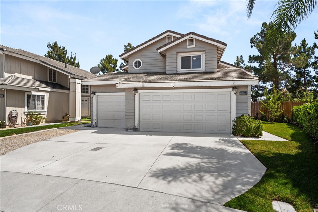 13707 Sunrise Street