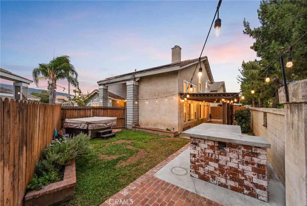 13707 Sunrise Street