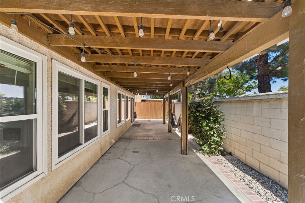 13707 Sunrise Street