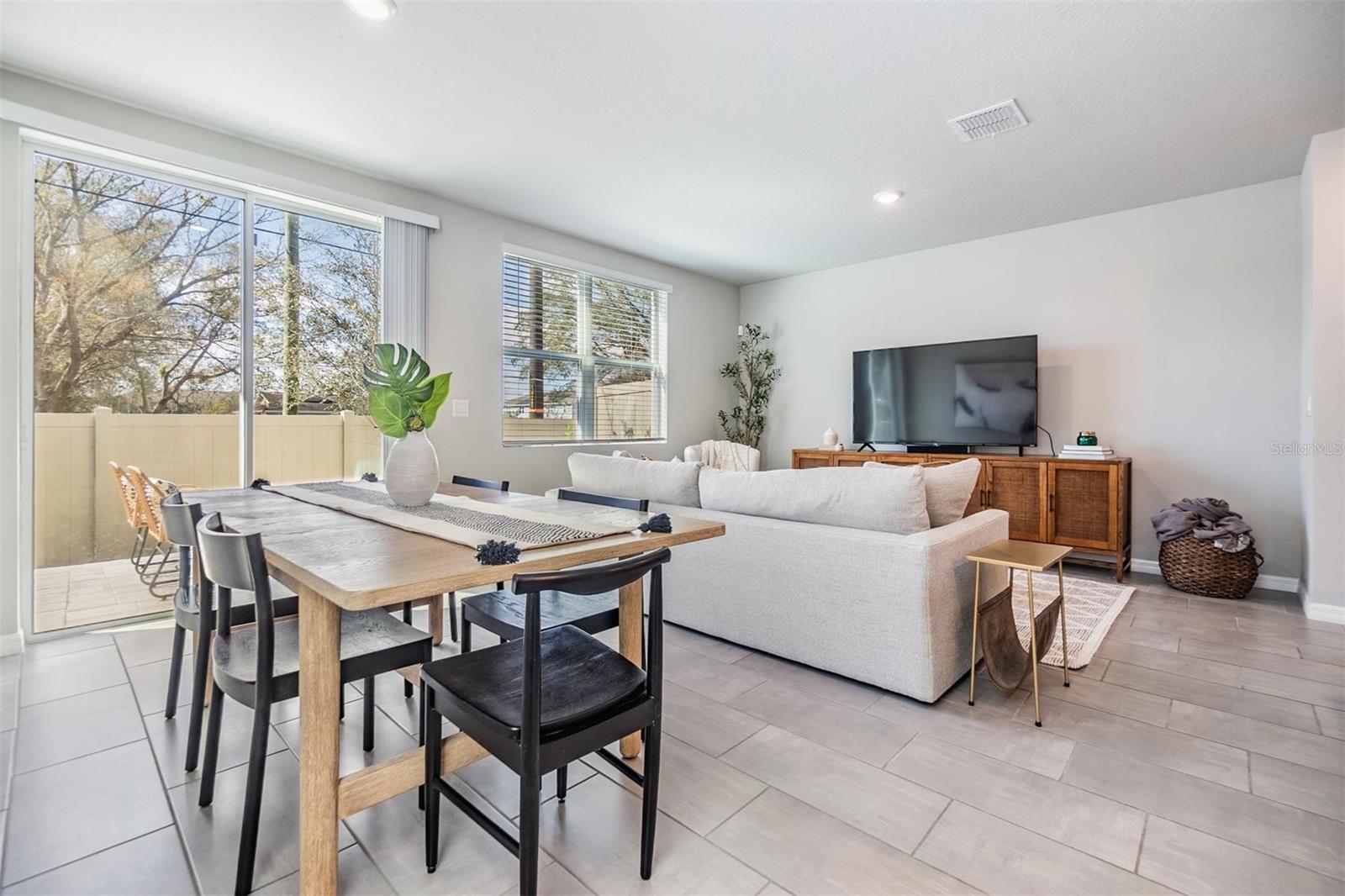 2710 CHESTNUT CREEK PL