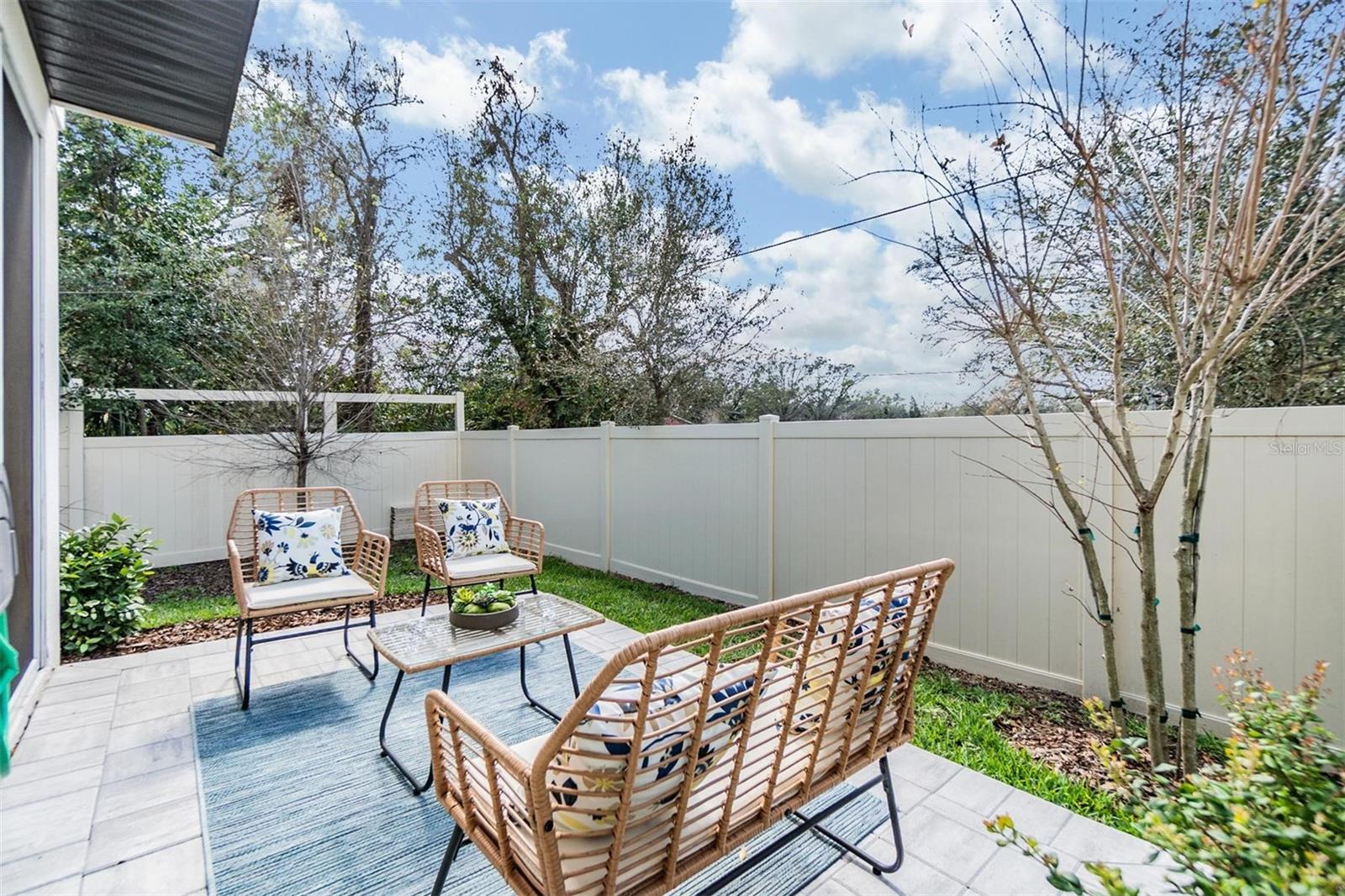 2710 CHESTNUT CREEK PL