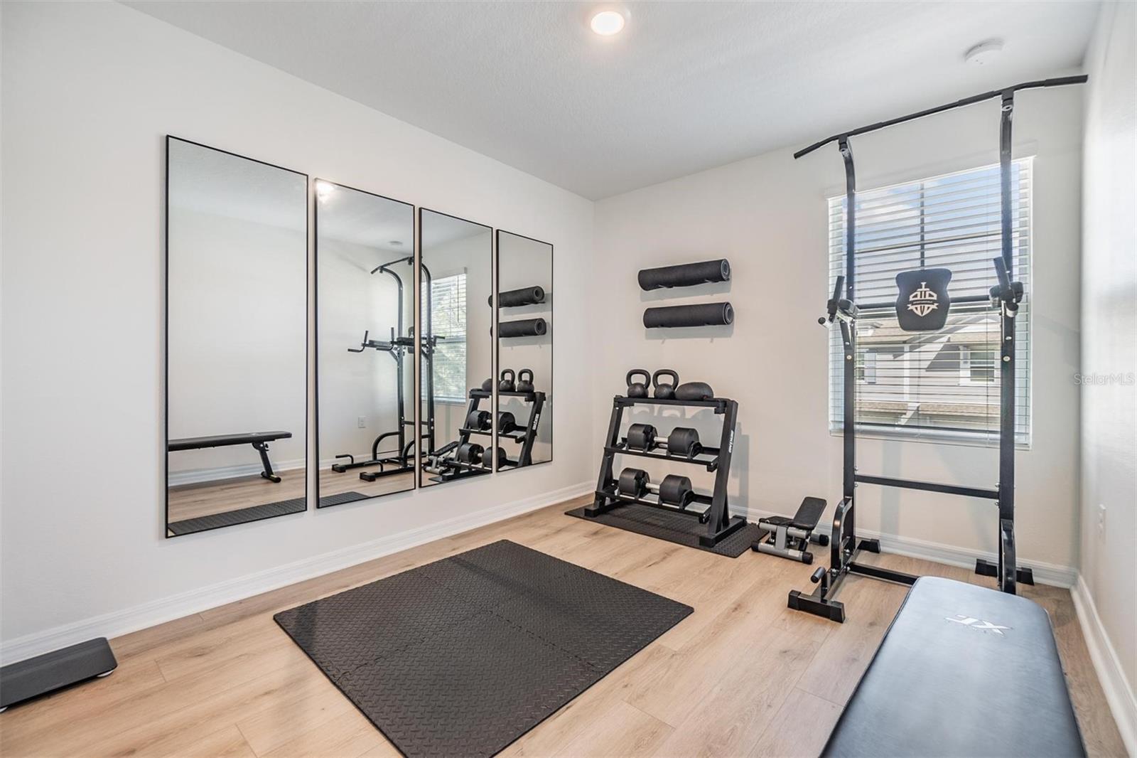 2710 CHESTNUT CREEK PL