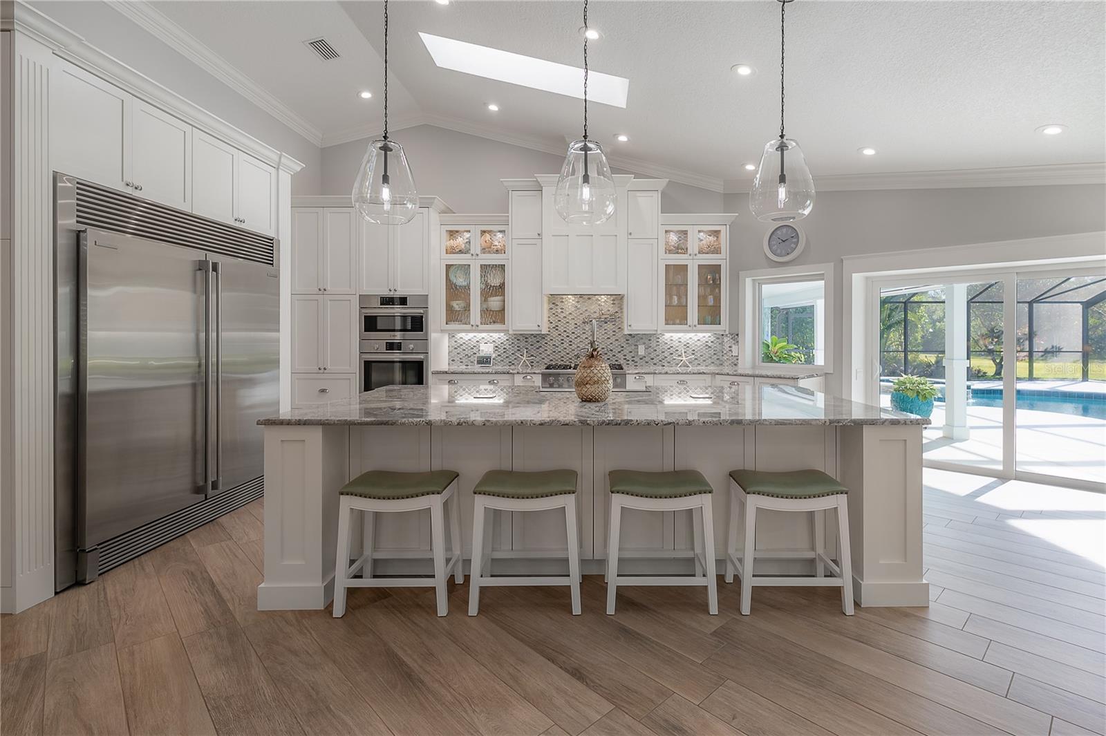 7704 LAKE CYPRESS DR