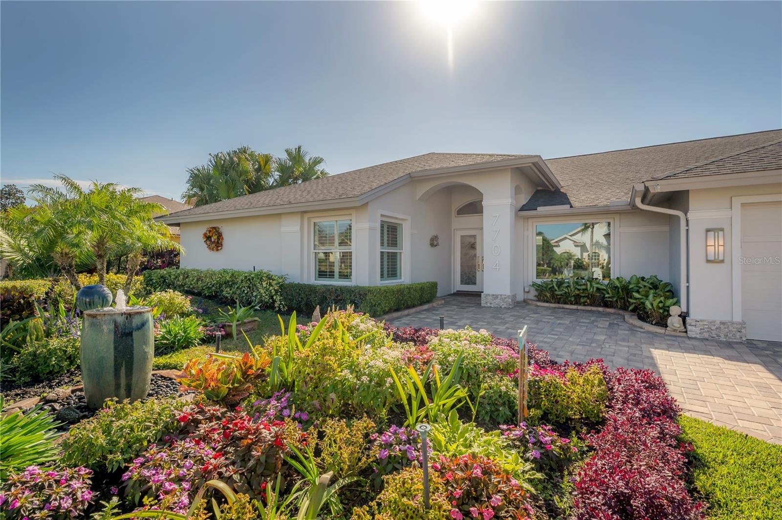 7704 LAKE CYPRESS DR