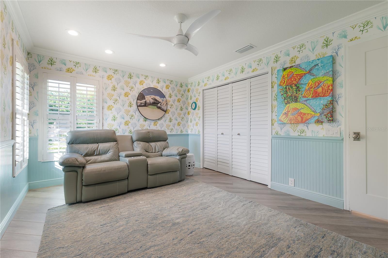 7704 LAKE CYPRESS DR