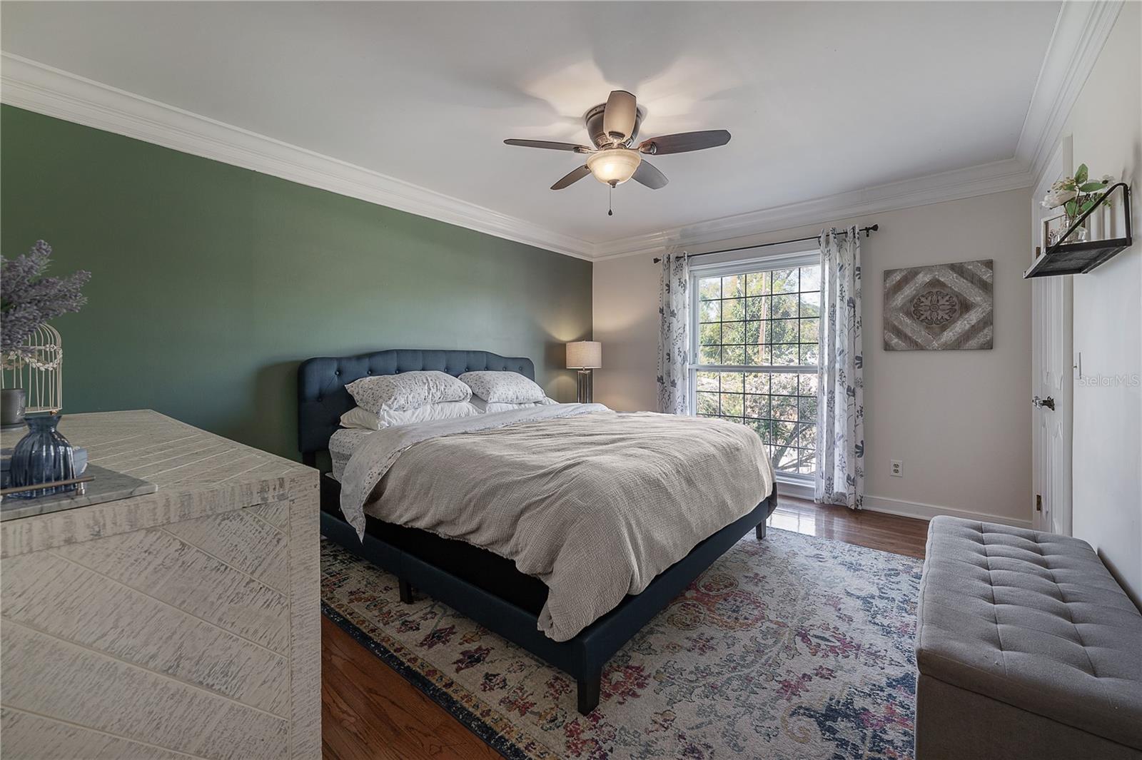 7922 SPRING VALLEY DR