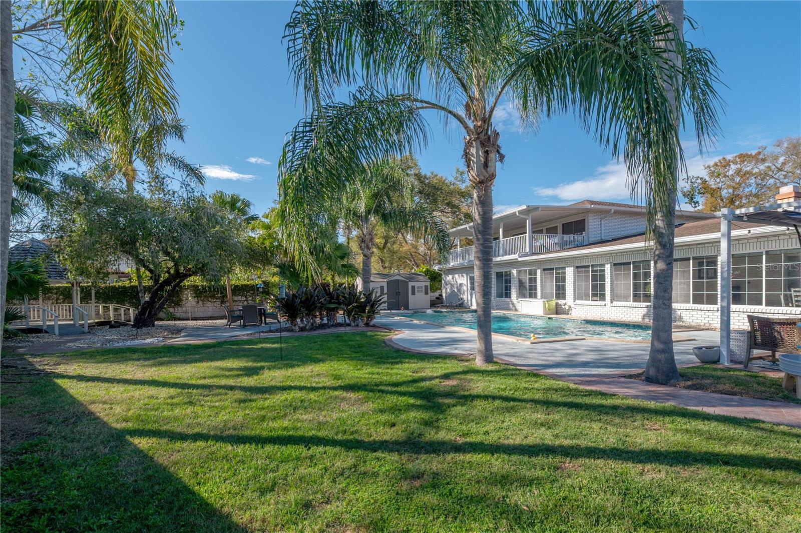 7922 SPRING VALLEY DR