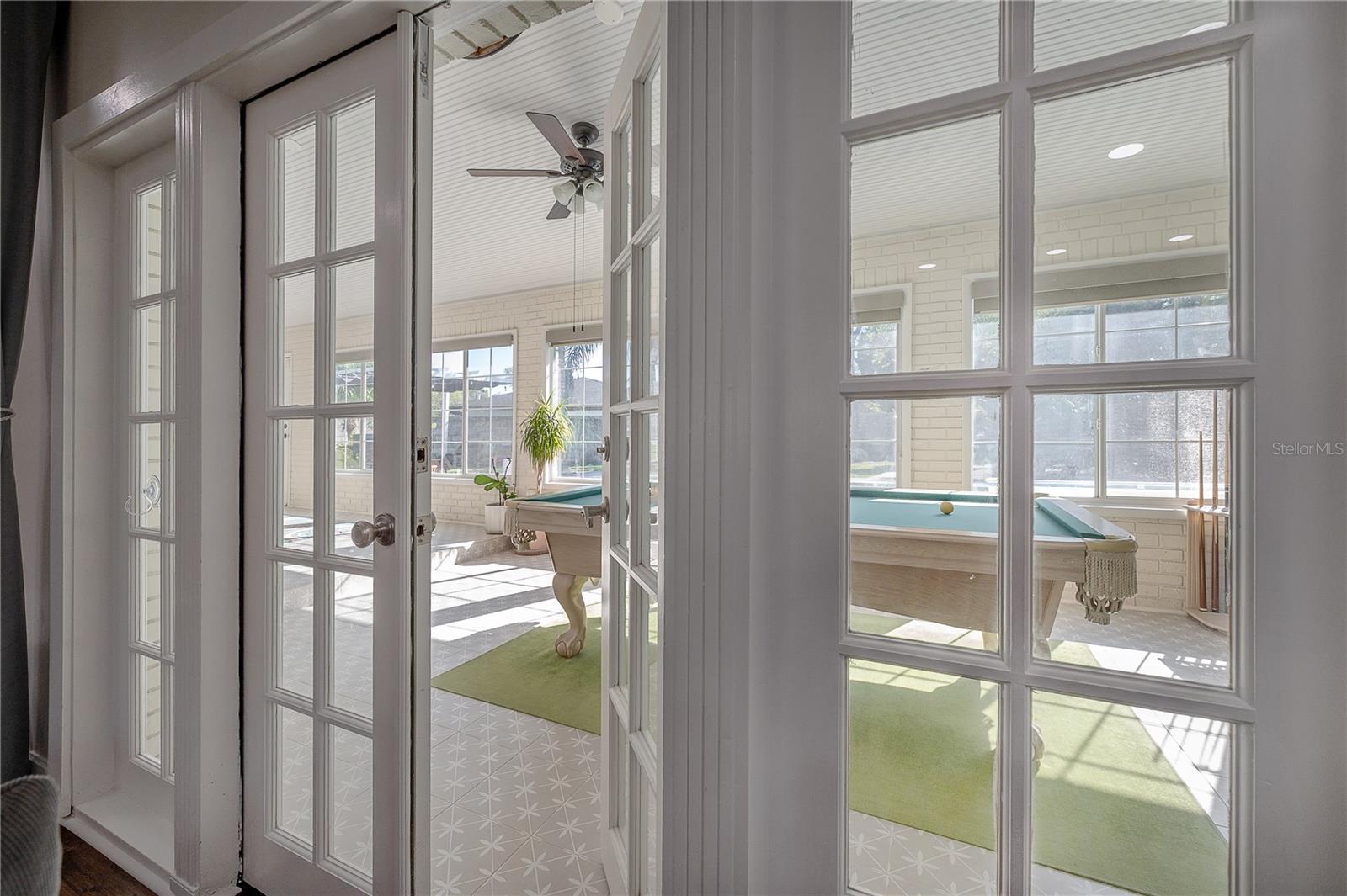 7922 SPRING VALLEY DR