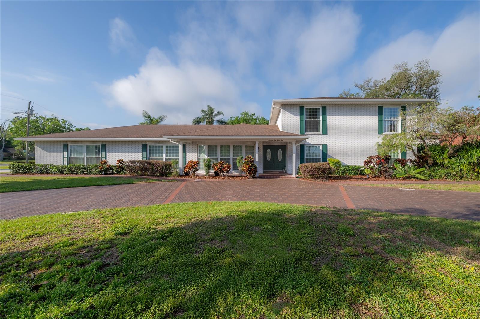 7922 SPRING VALLEY DR