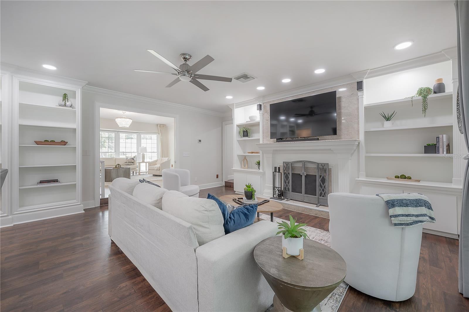 7922 SPRING VALLEY DR