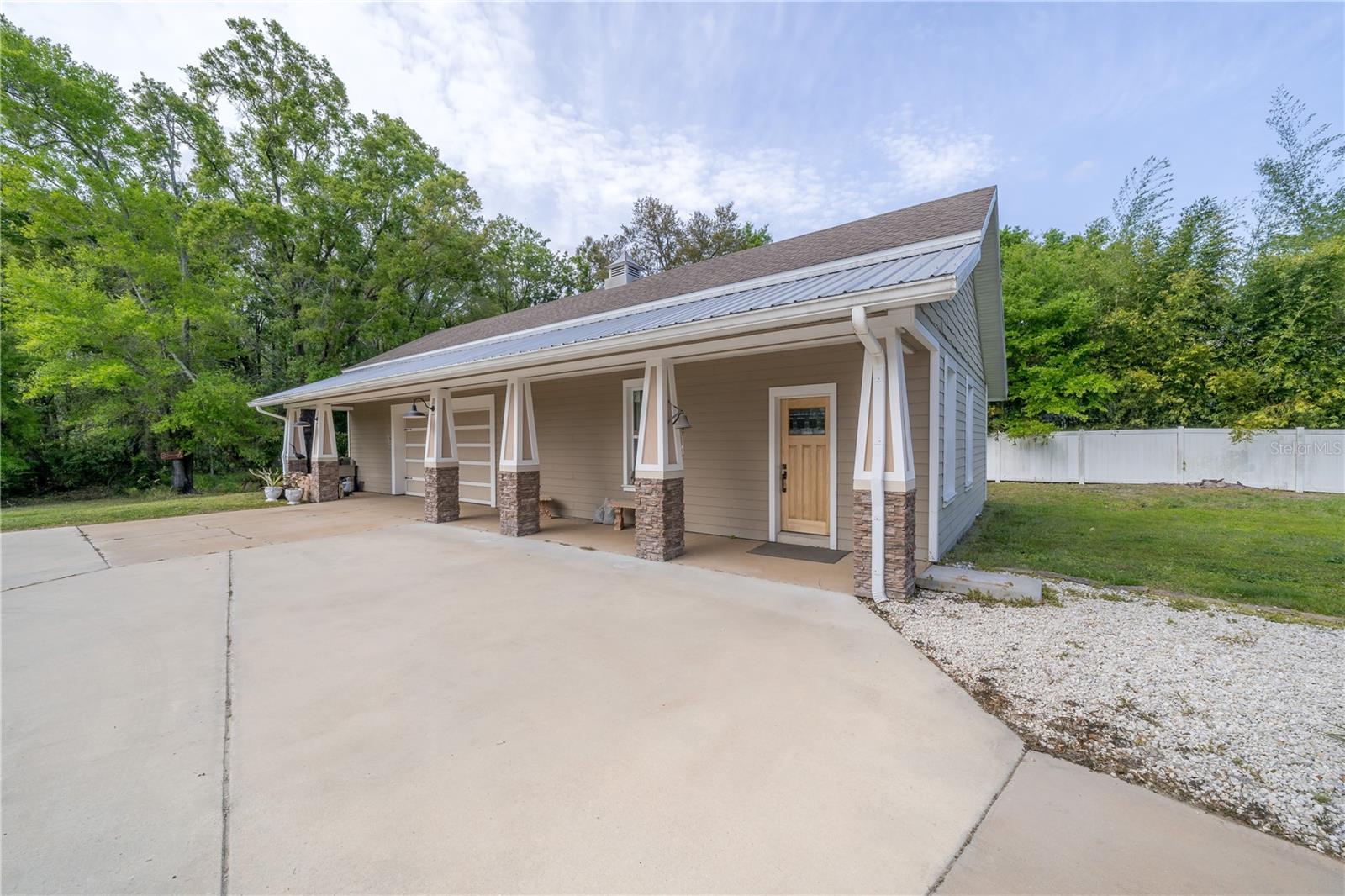 6448 COUNTRY CLUB RD