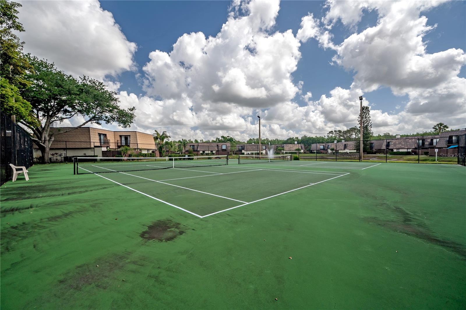 15344 E POND WOODS DR