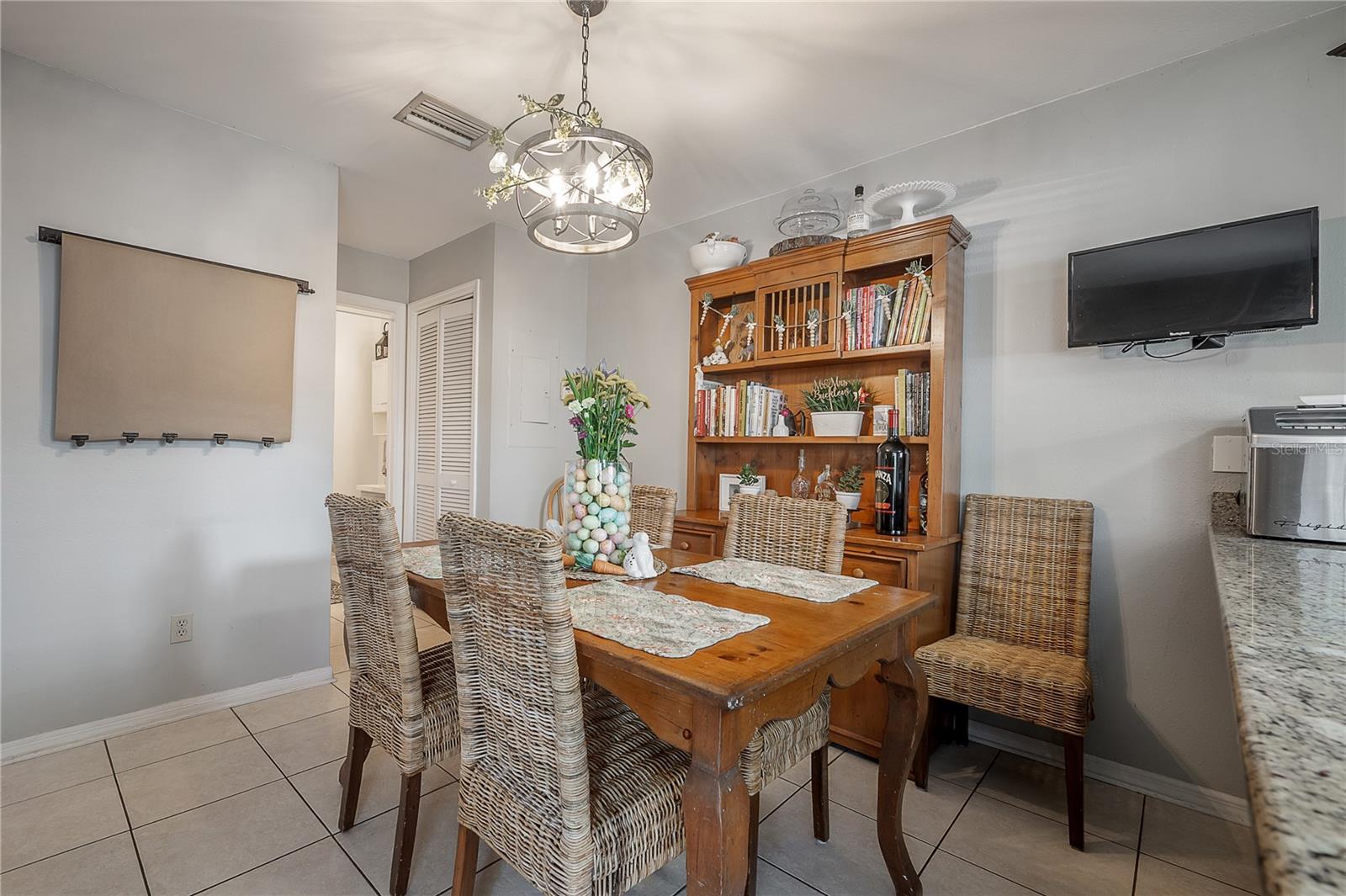 15344 E POND WOODS DR