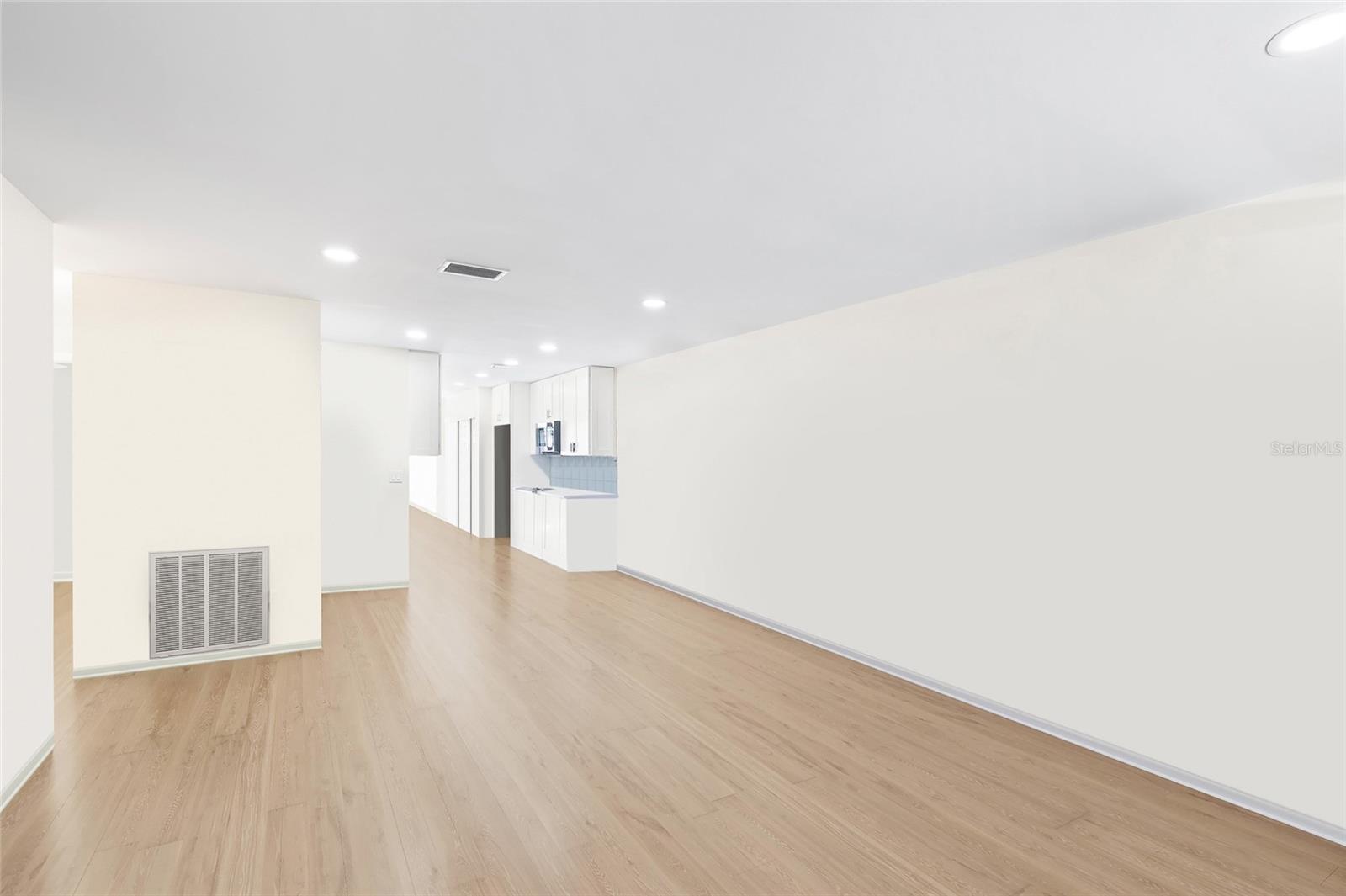 6025 SHORE BLVD S #409