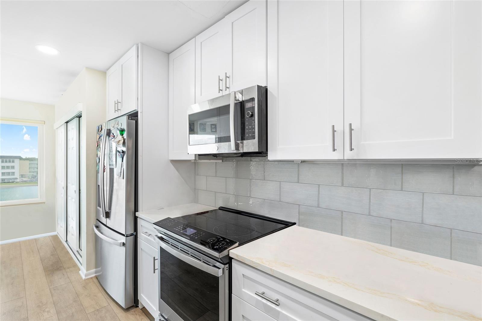 6025 SHORE BLVD S #409