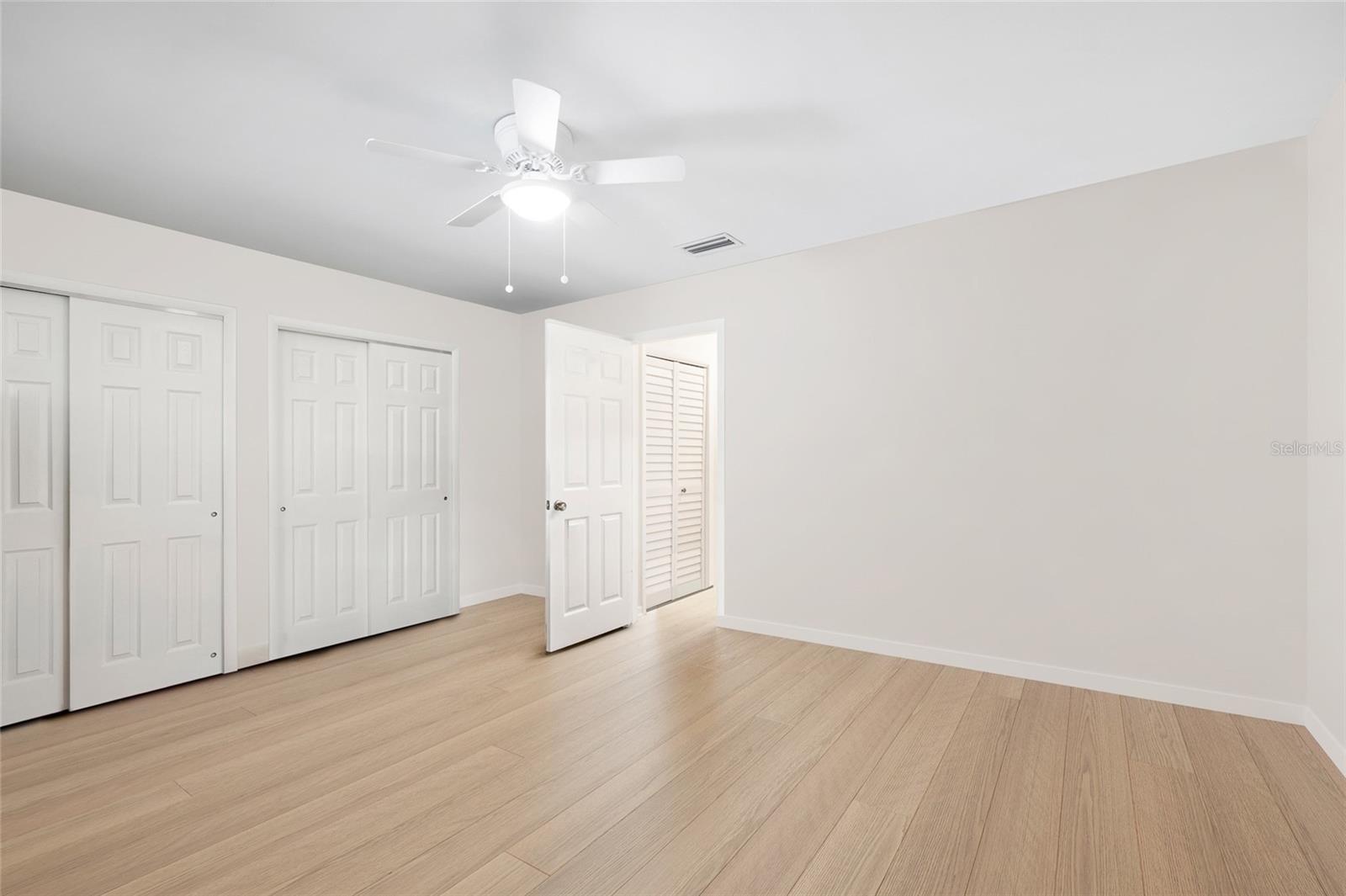 6025 SHORE BLVD S #409