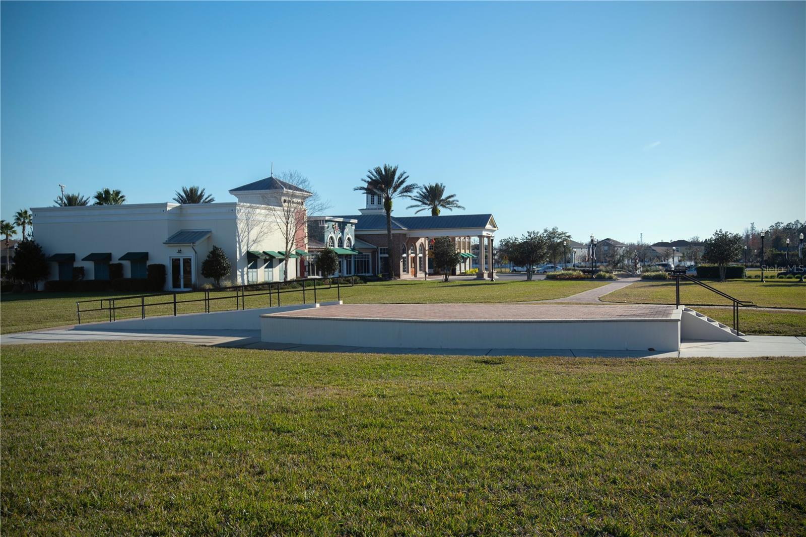 9417 RAISED TULIP LN