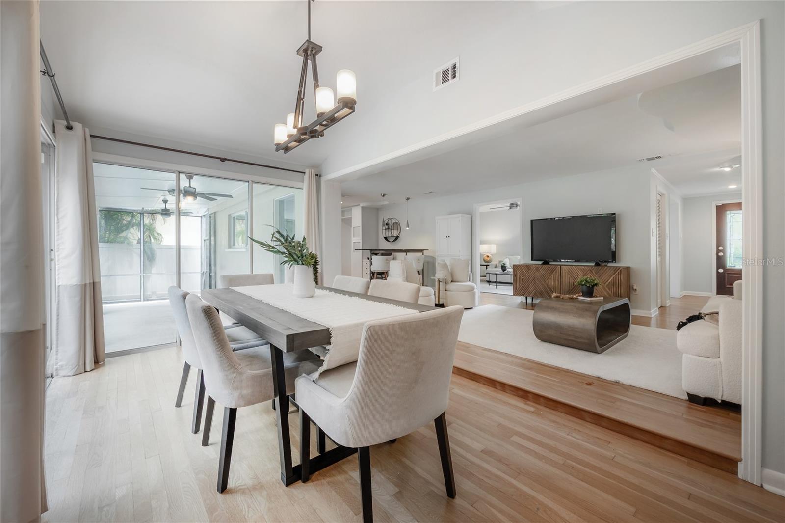 4620 W BEACH PARK DR