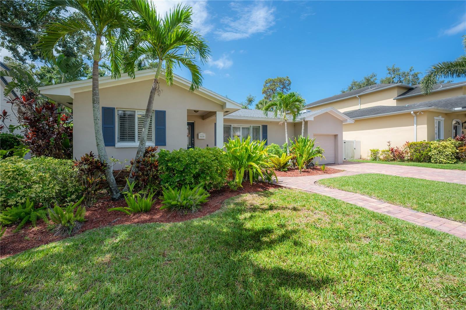 4620 W BEACH PARK DR