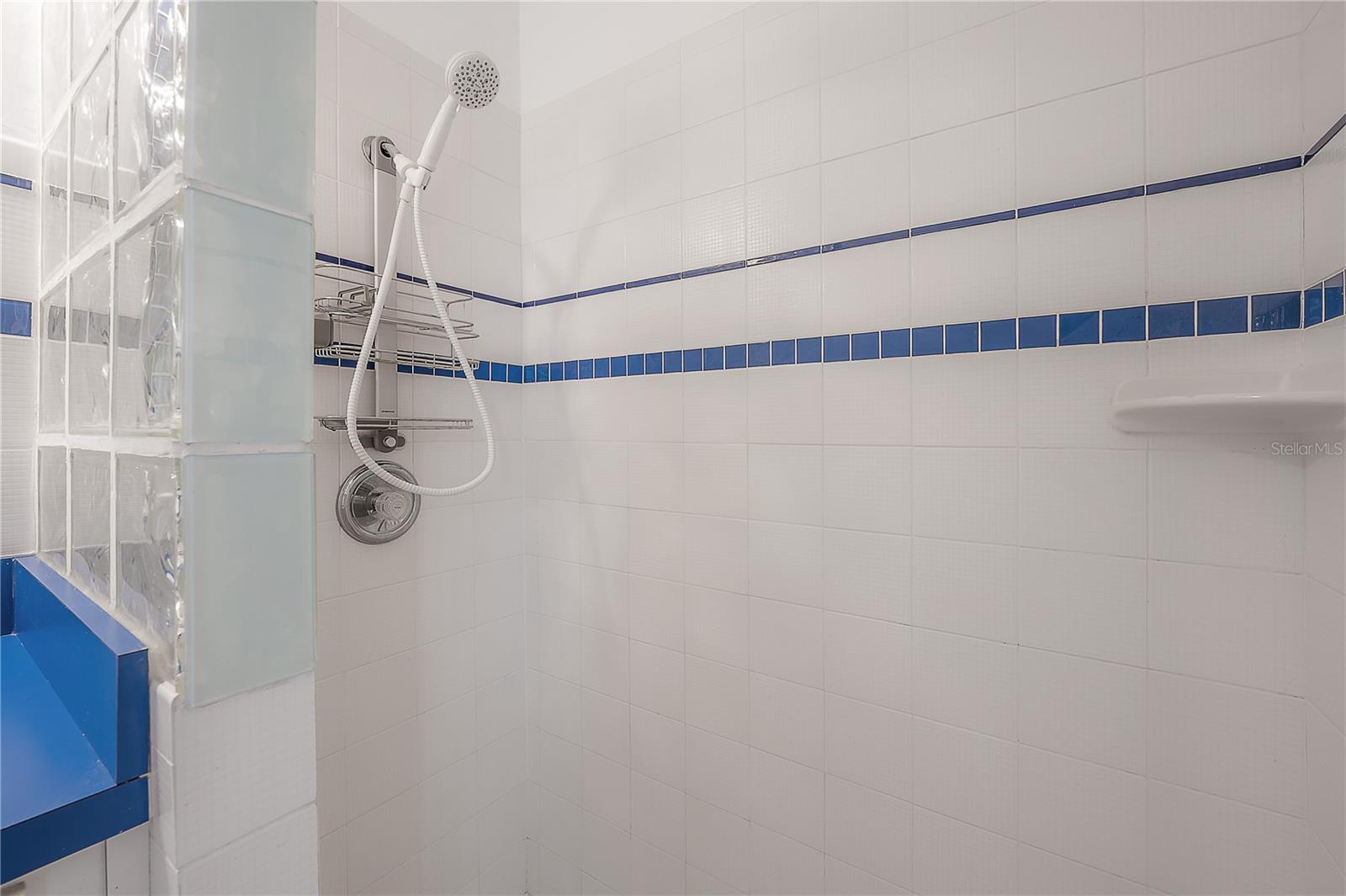 4620 W BEACH PARK DR