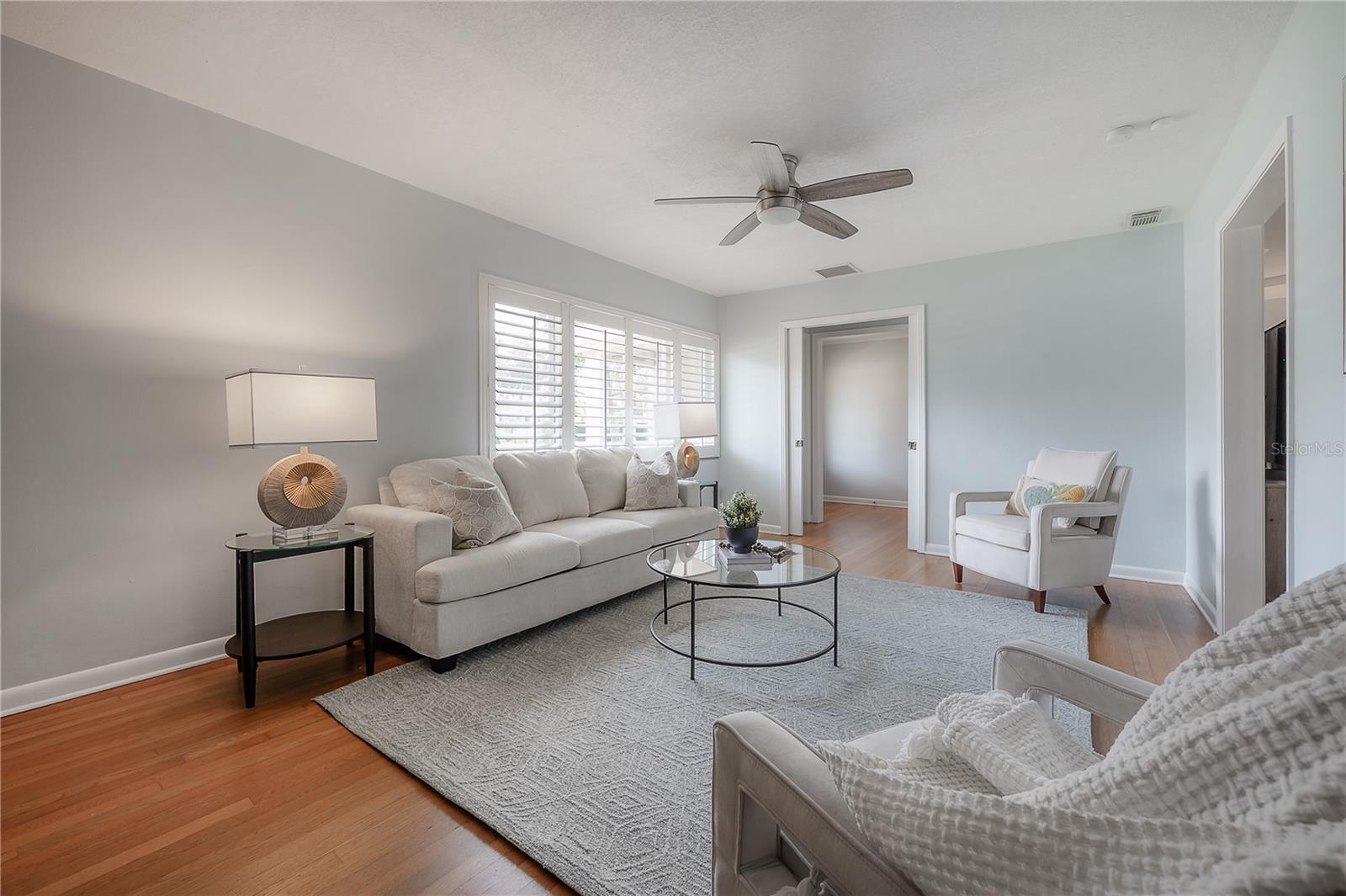 4620 W BEACH PARK DR