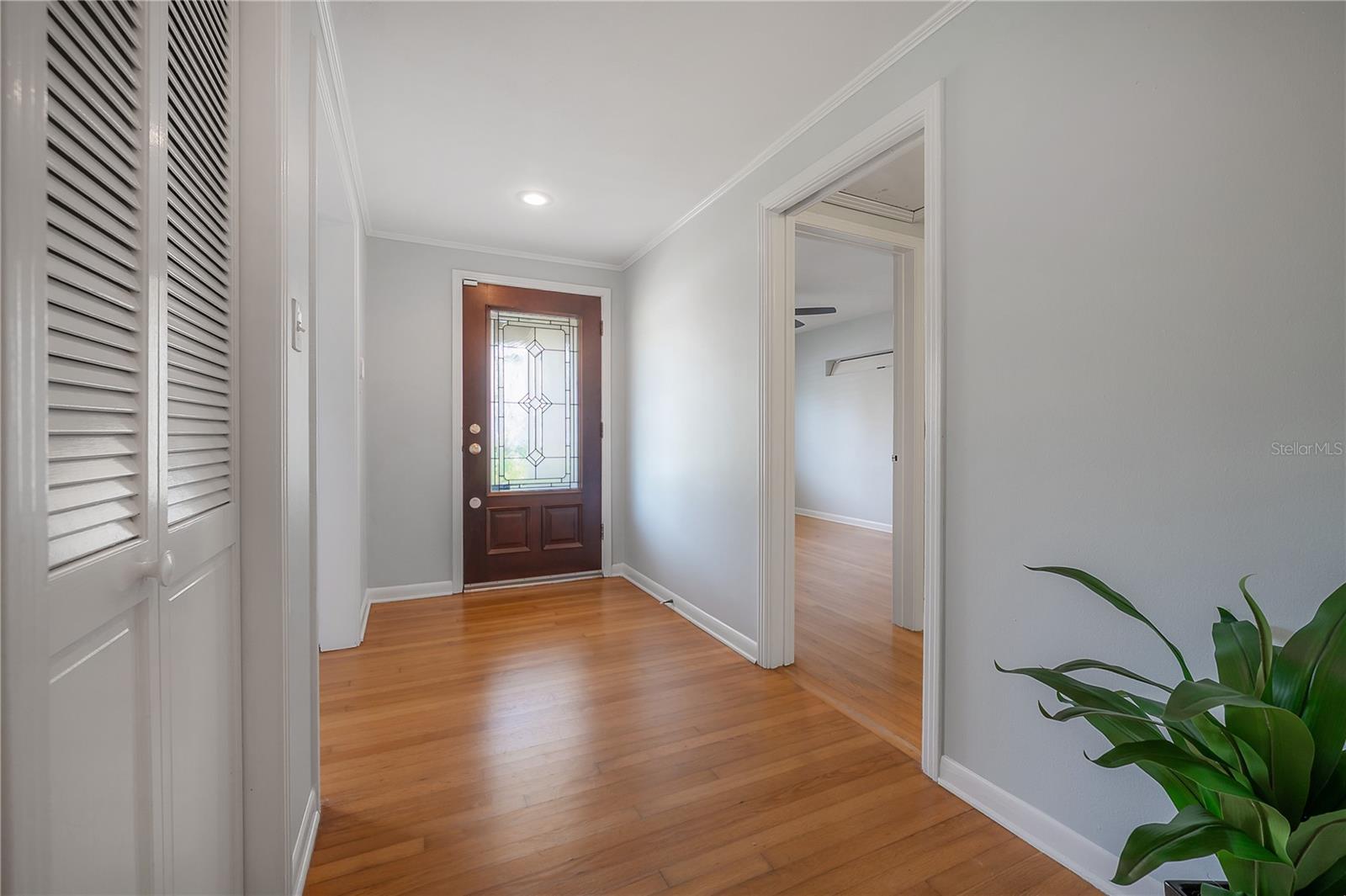 4620 W BEACH PARK DR