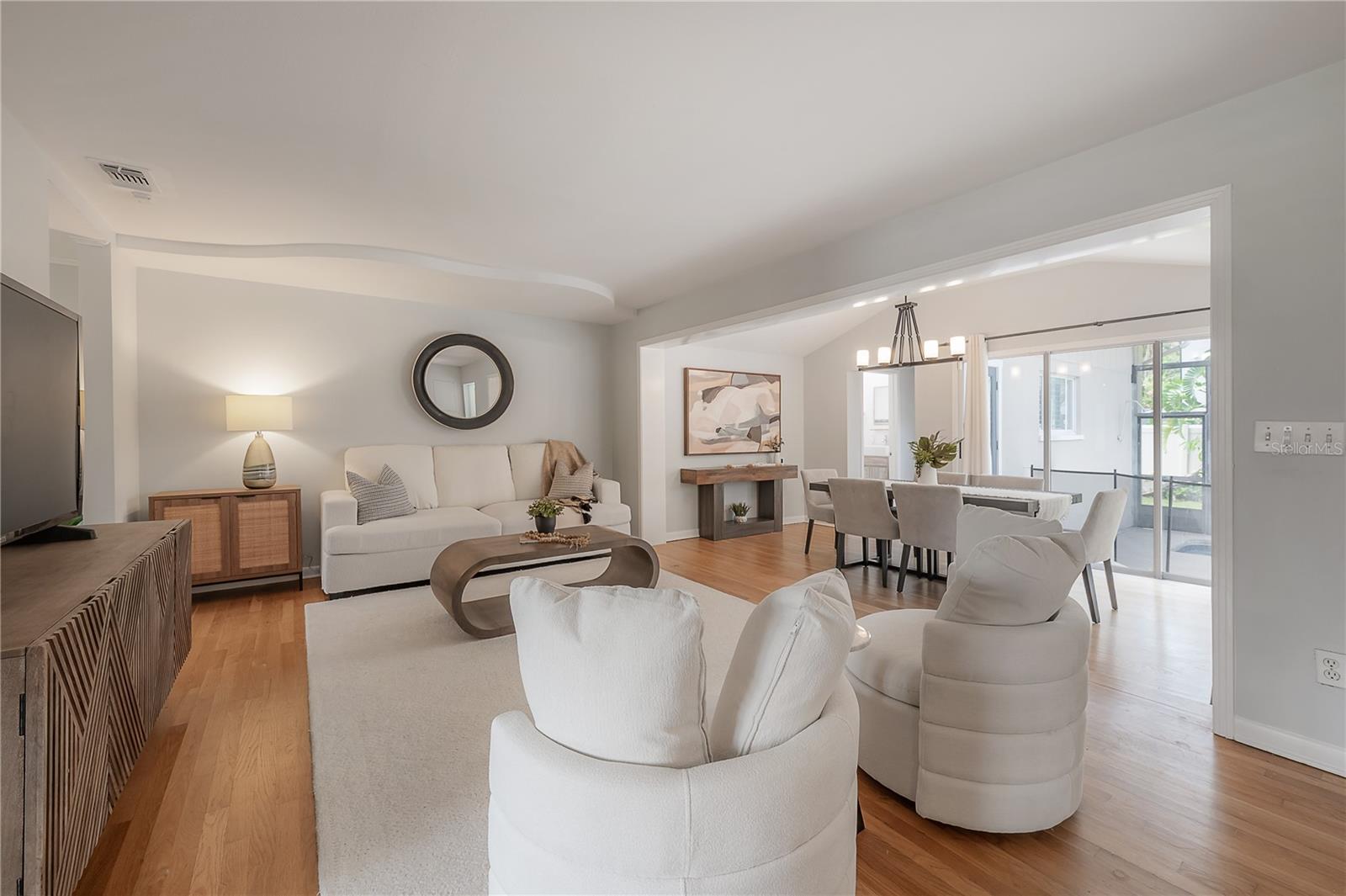 4620 W BEACH PARK DR