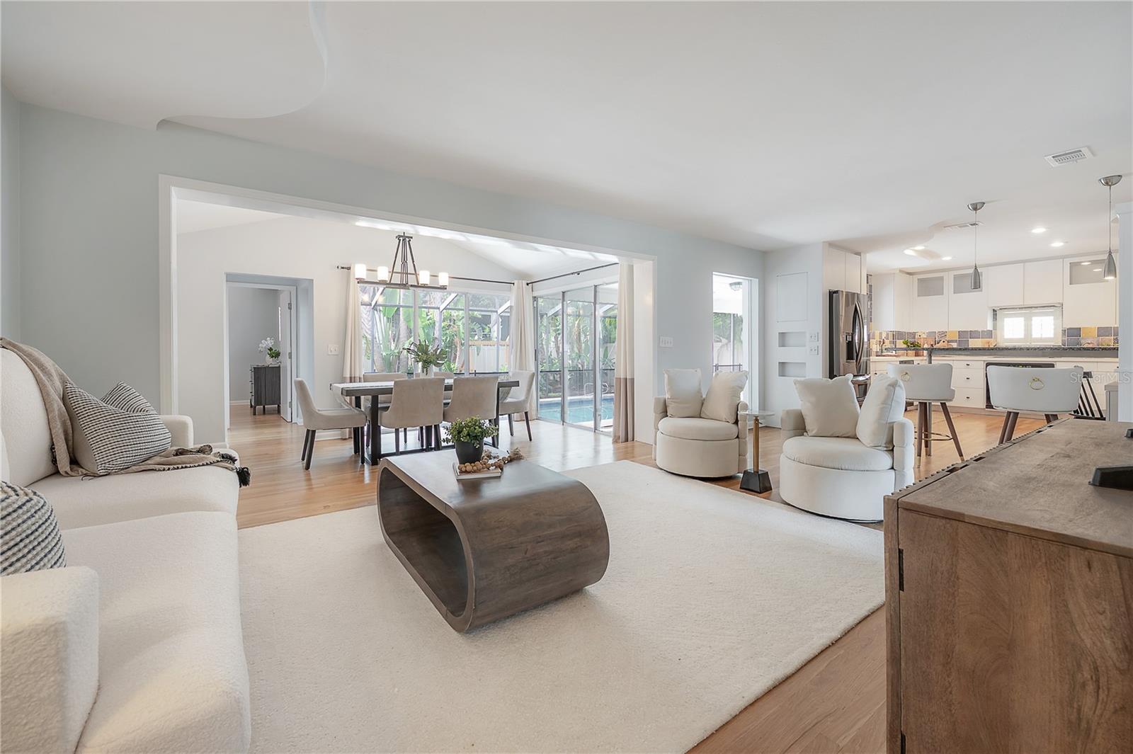 4620 W BEACH PARK DR