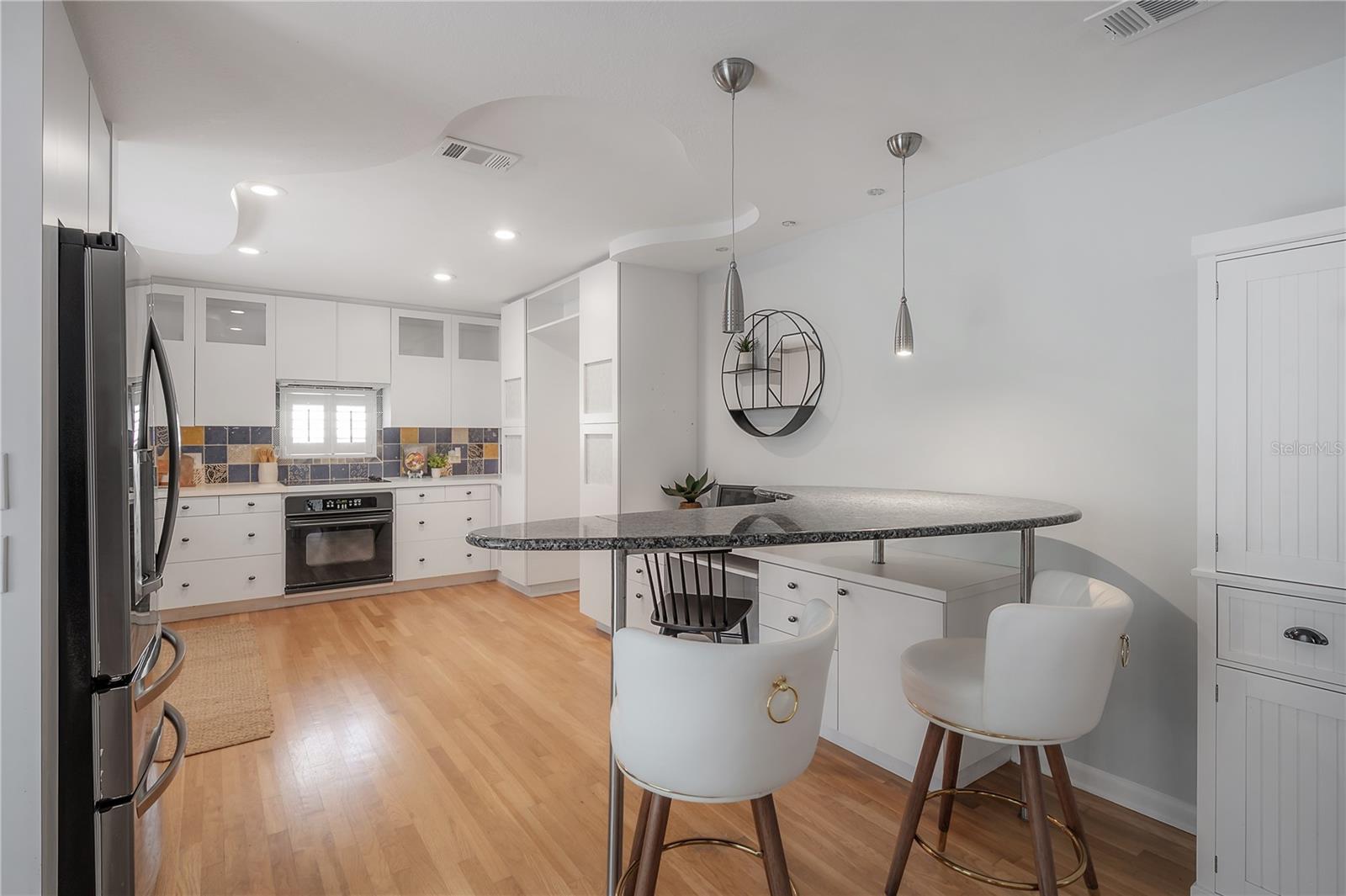 4620 W BEACH PARK DR