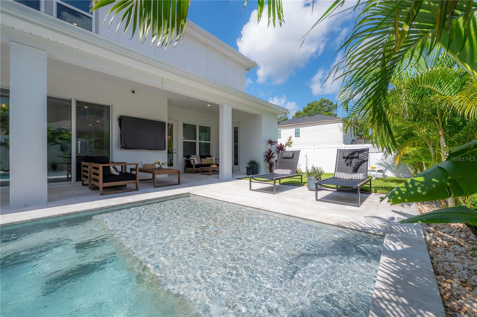 3819 W KENSINGTON AVE