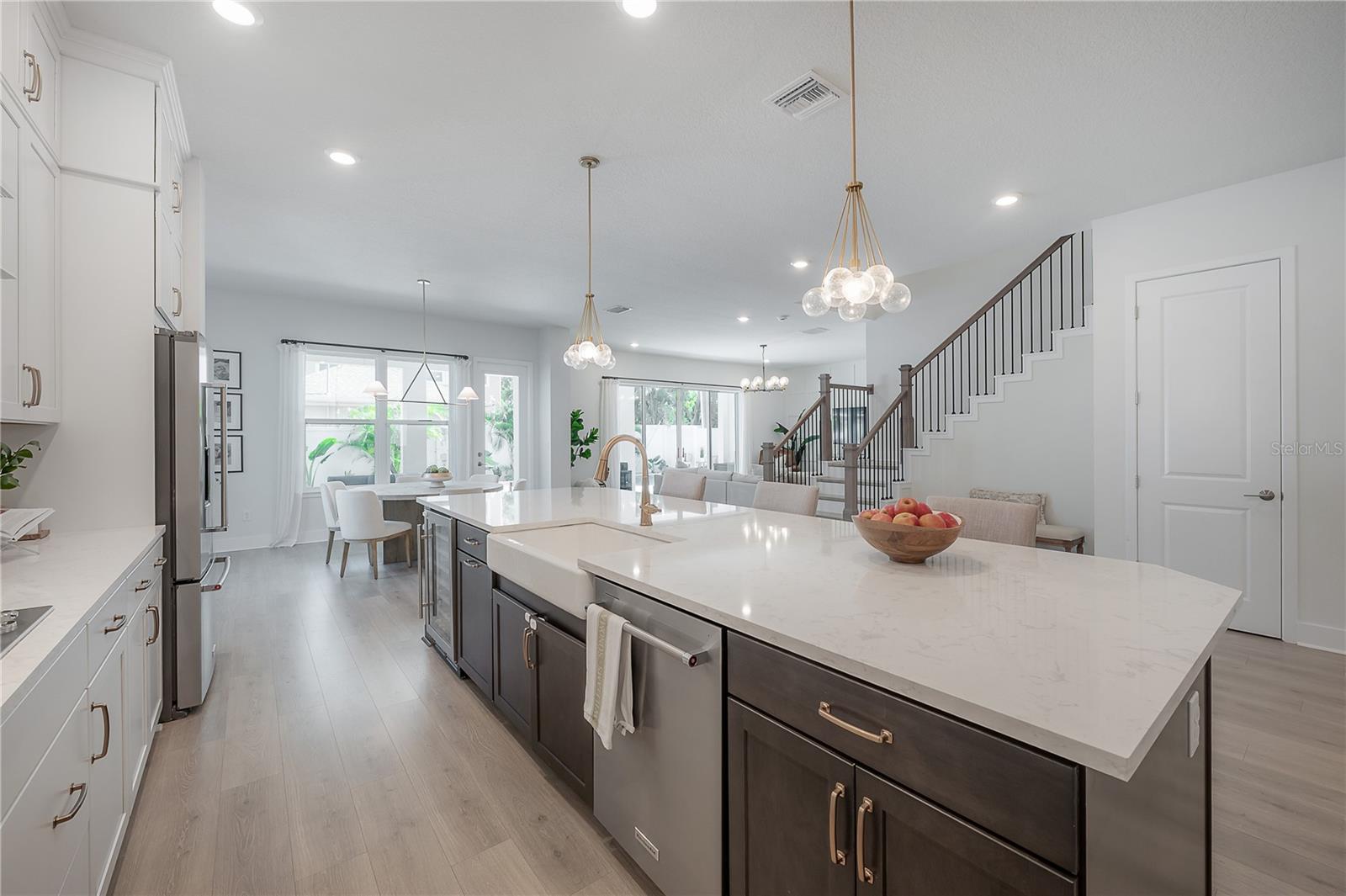 3819 W KENSINGTON AVE