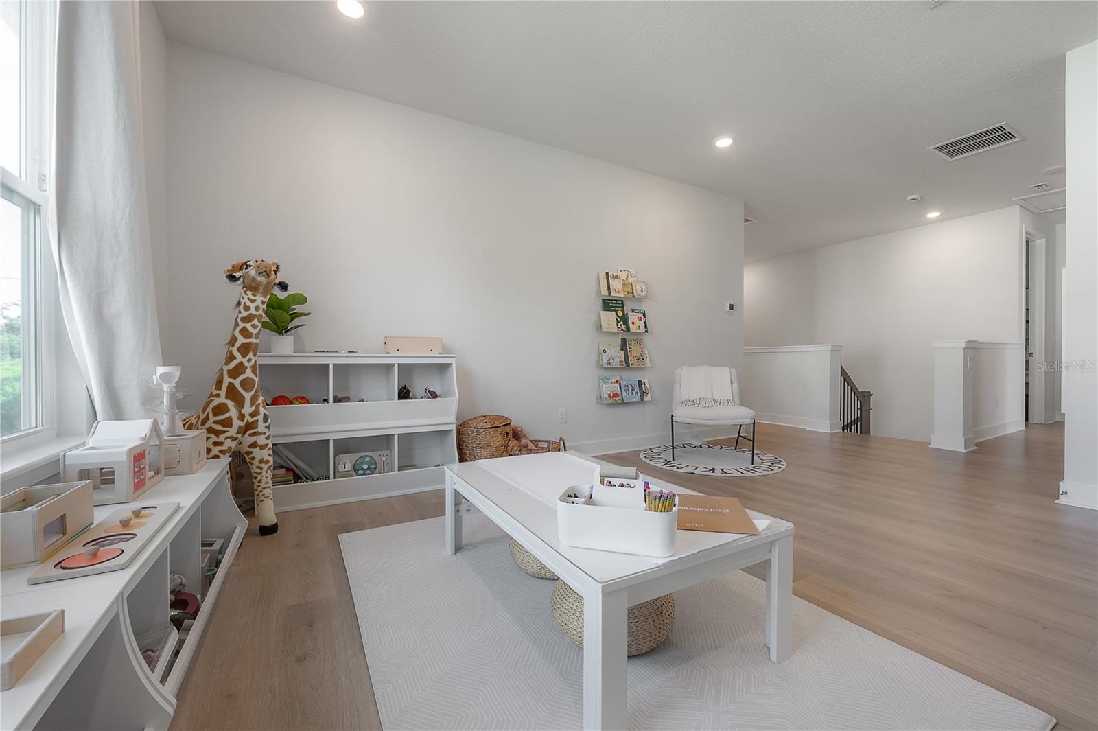 3819 W KENSINGTON AVE