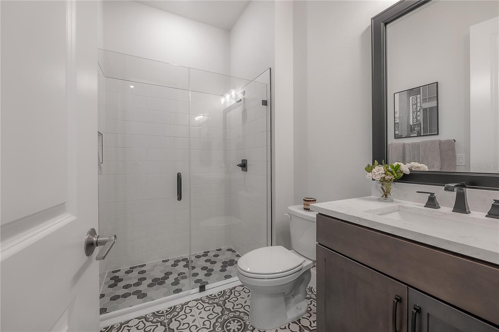 3819 W KENSINGTON AVE