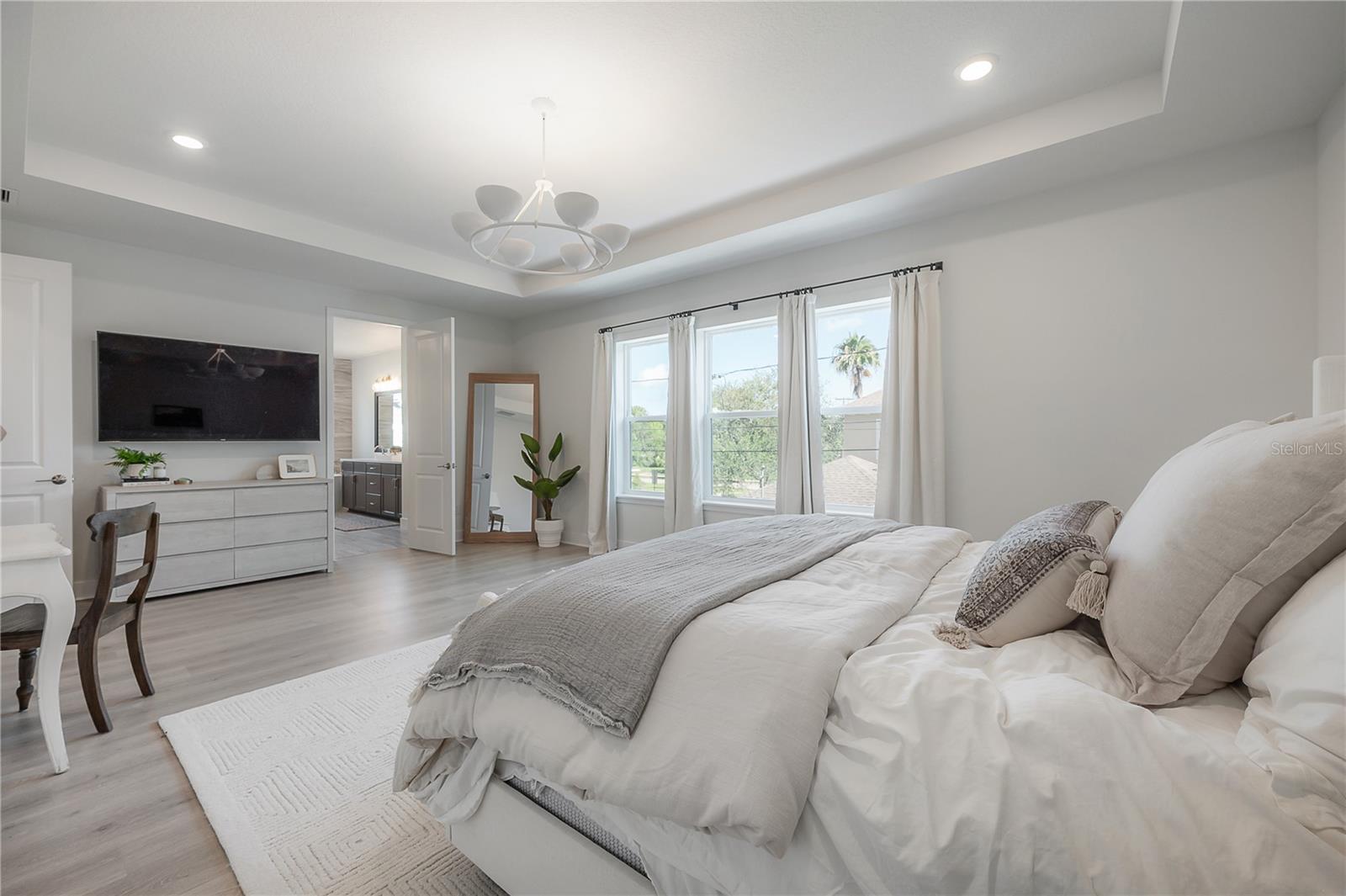 3819 W KENSINGTON AVE