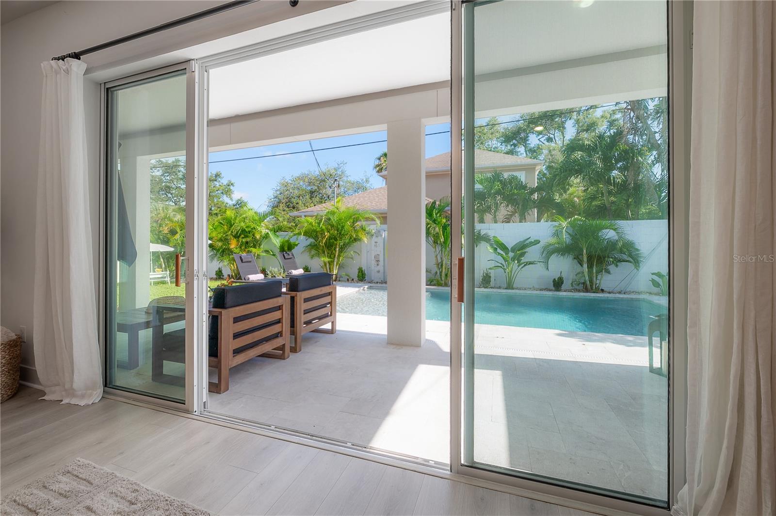 3819 W KENSINGTON AVE