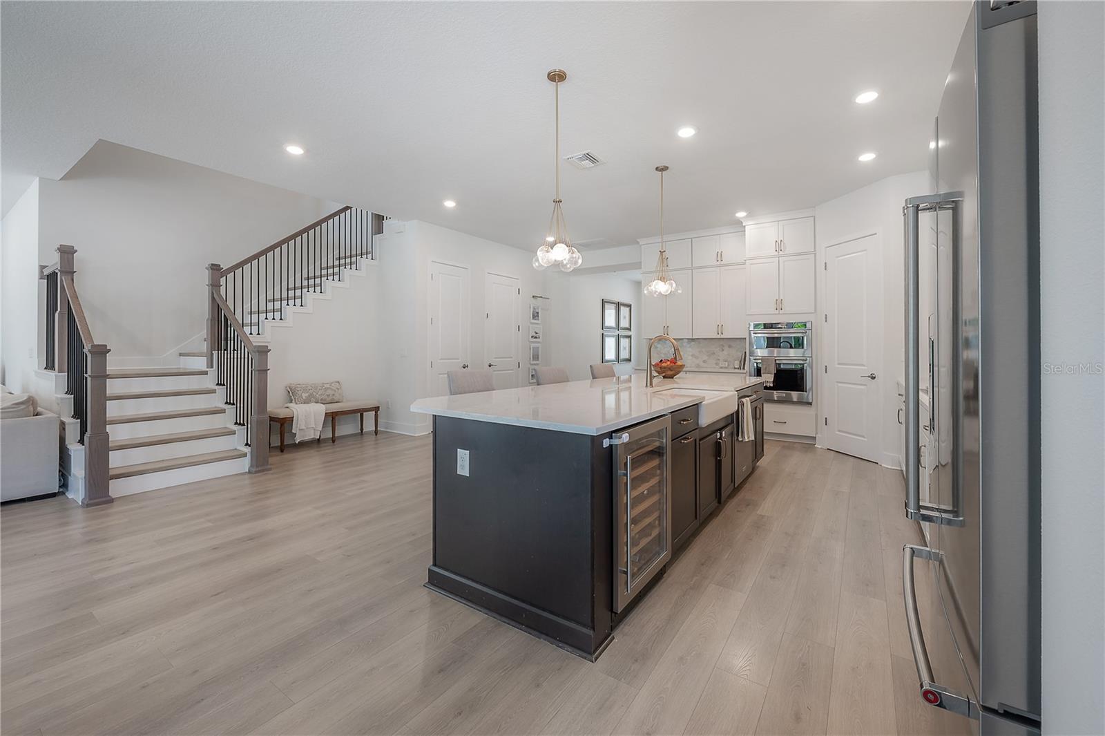 3819 W KENSINGTON AVE