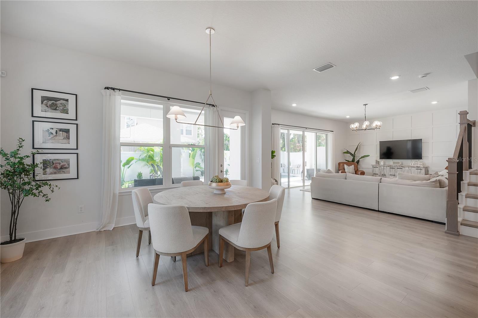 3819 W KENSINGTON AVE