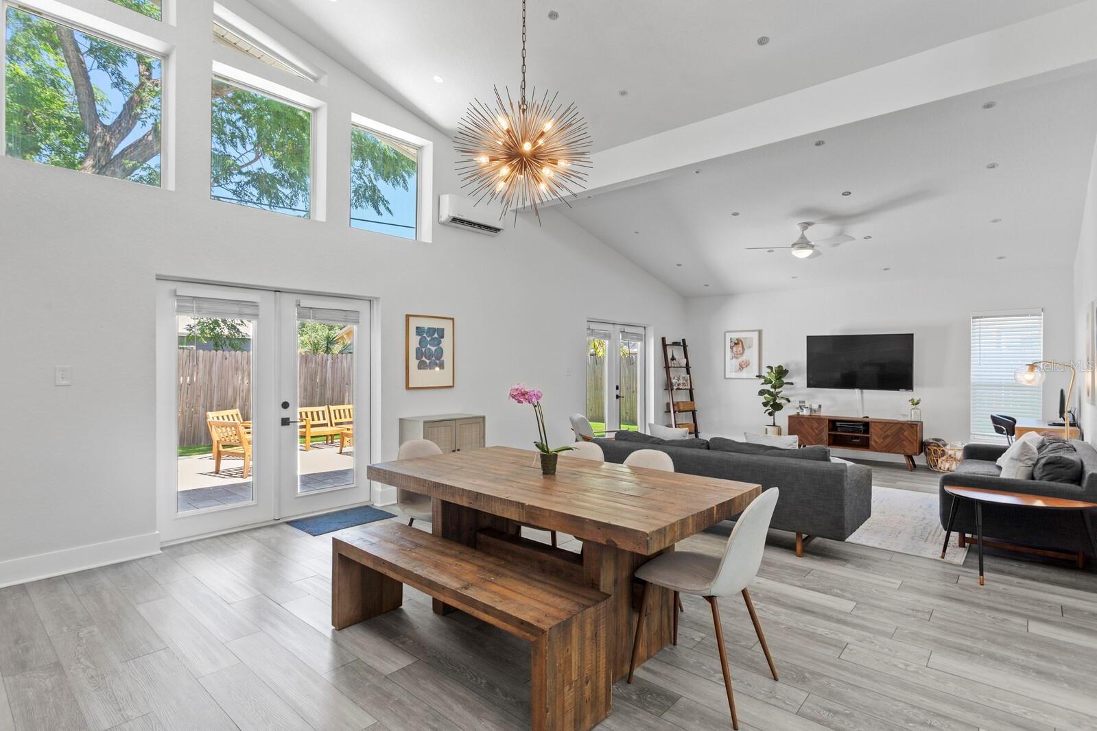 3407 W ROGERS AVE