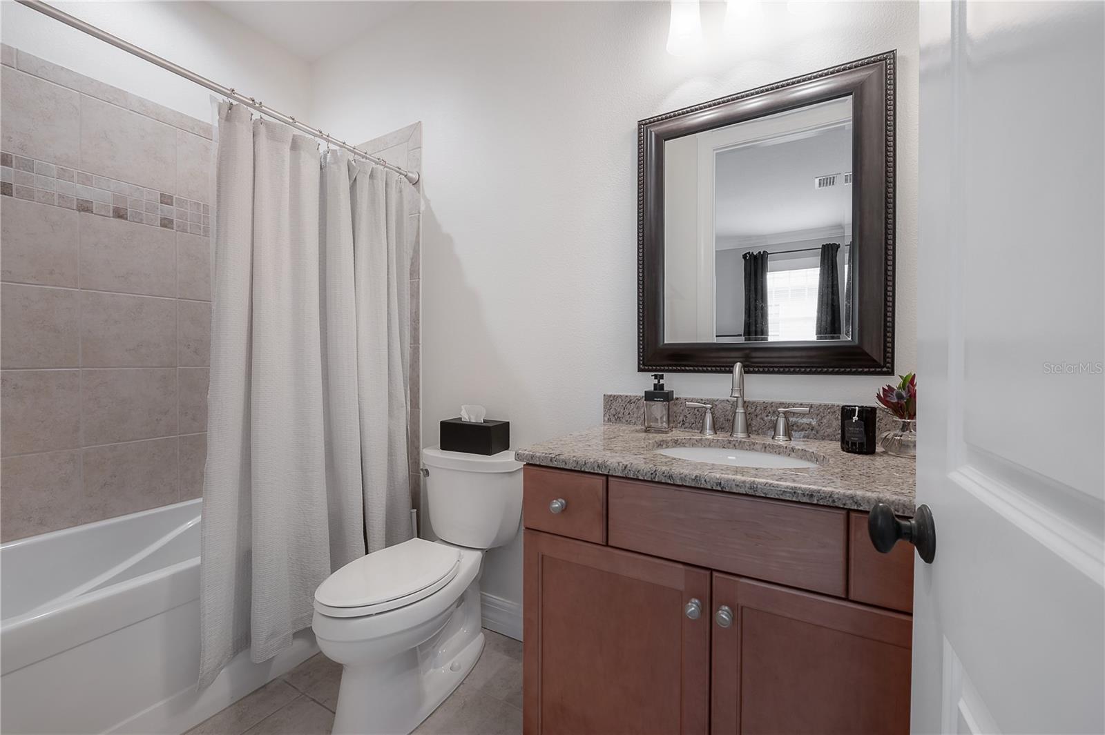 2937 W BAYSHORE CT