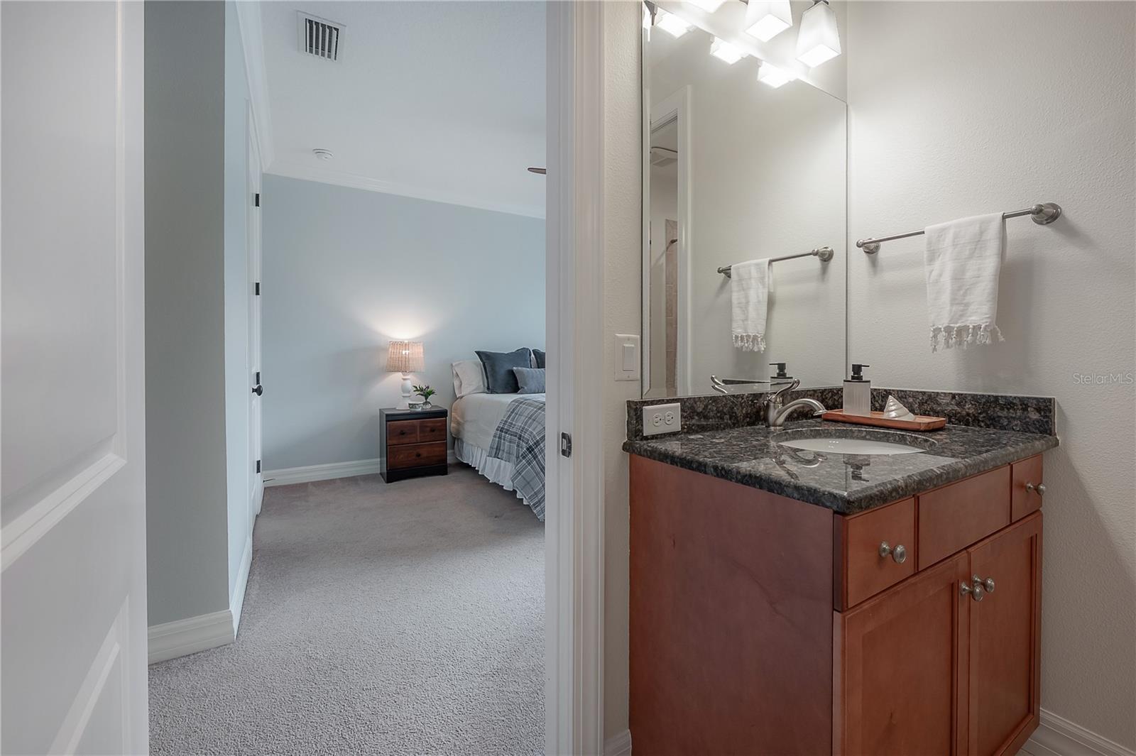 2937 W BAYSHORE CT