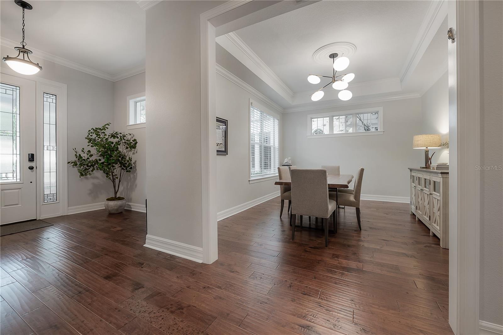 2937 W BAYSHORE CT