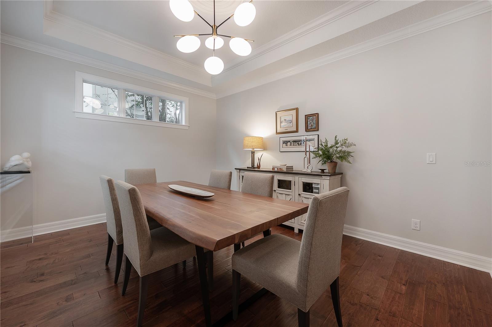 2937 W BAYSHORE CT