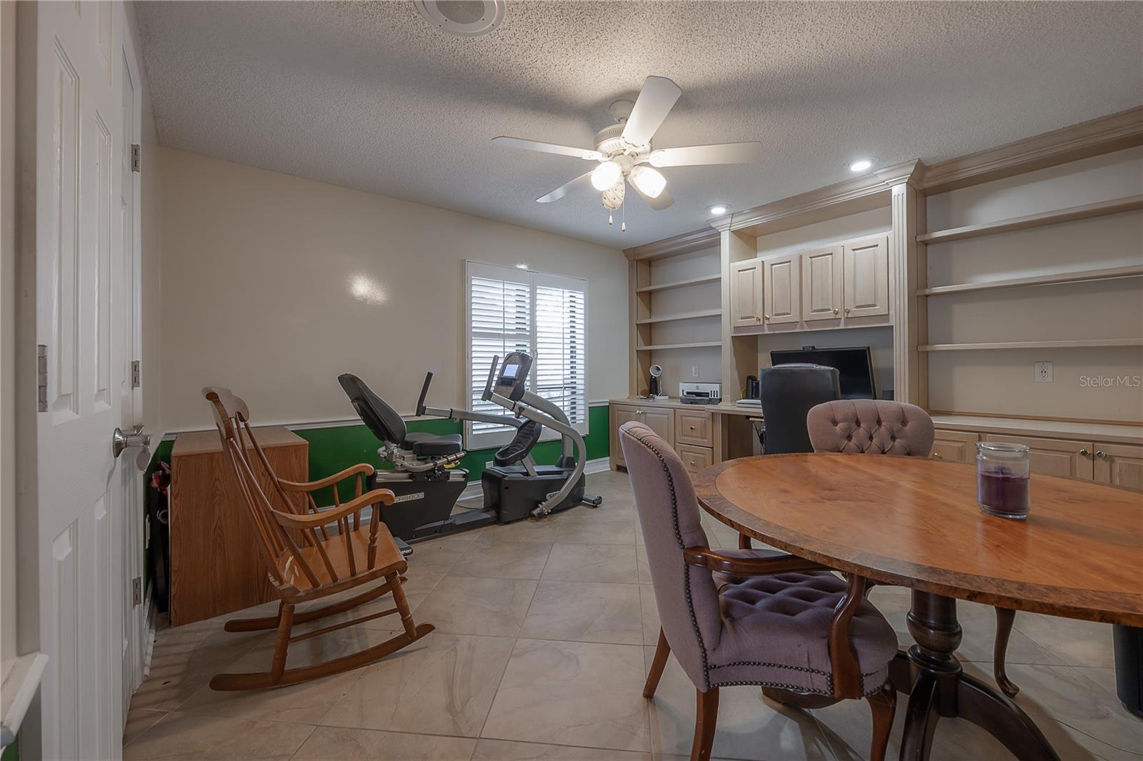 2637 WESTVIEW CT