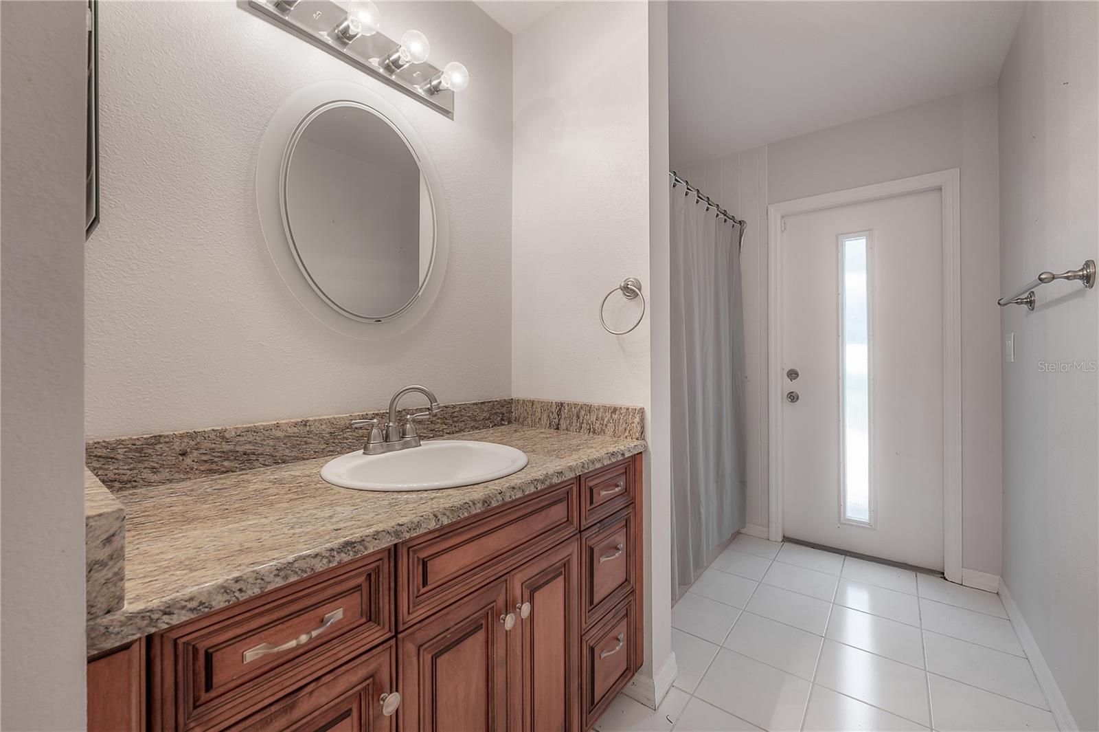 2637 WESTVIEW CT