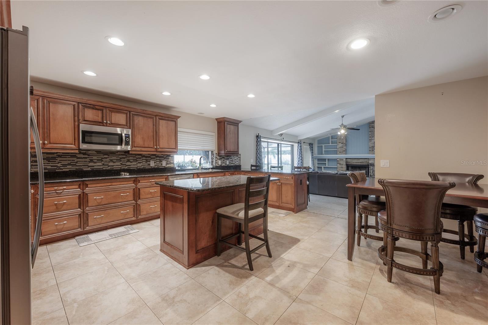 2637 WESTVIEW CT