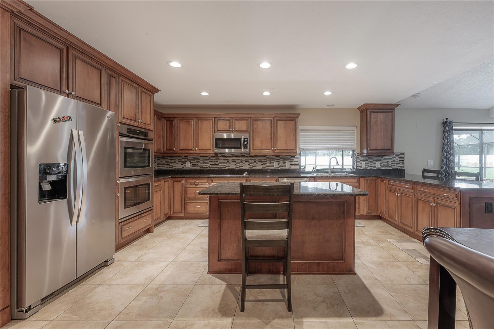 2637 WESTVIEW CT